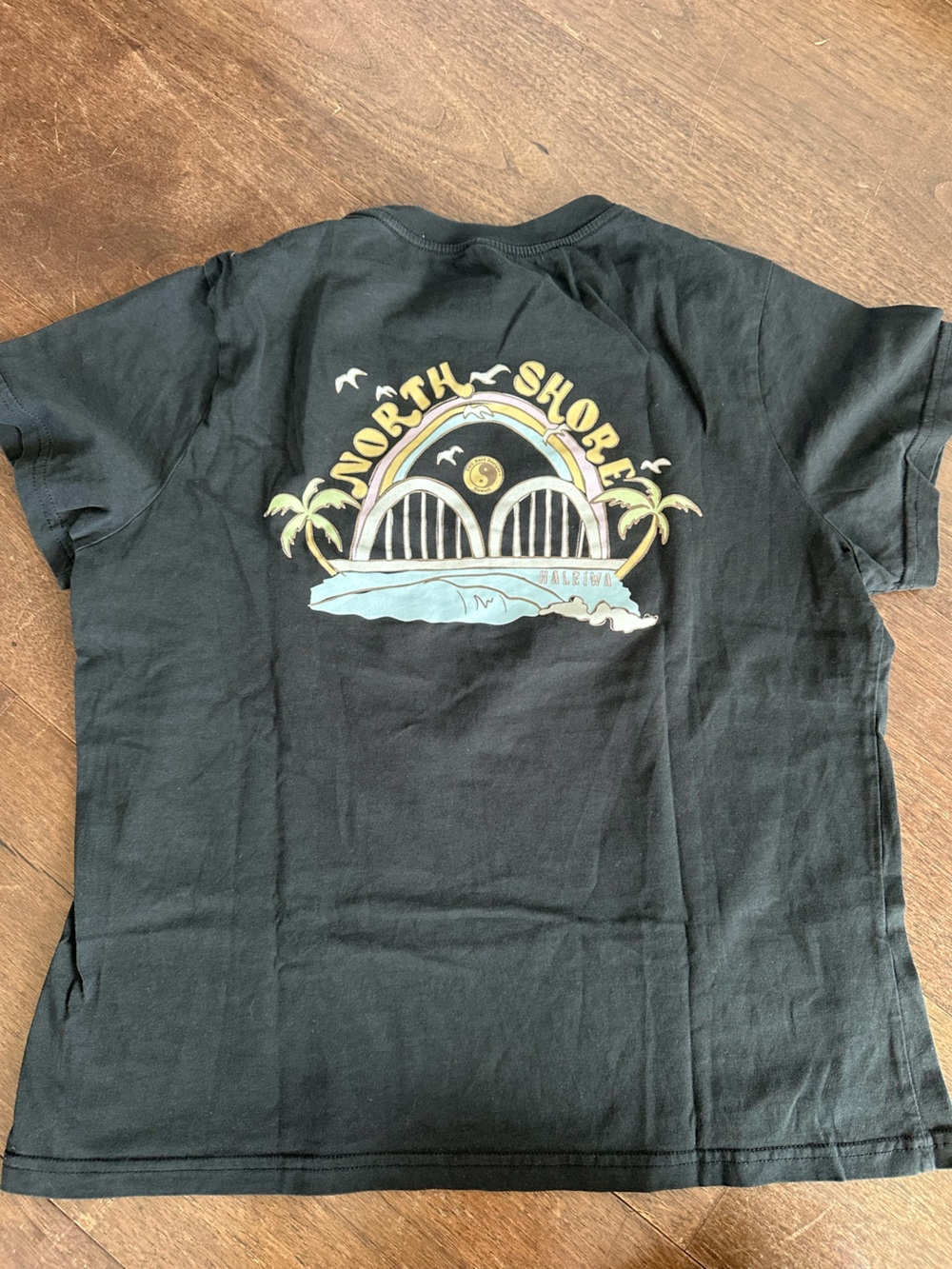 T&C Hawaii Short Sleeve Graphic Tees x 6 - Picture 7 of 13